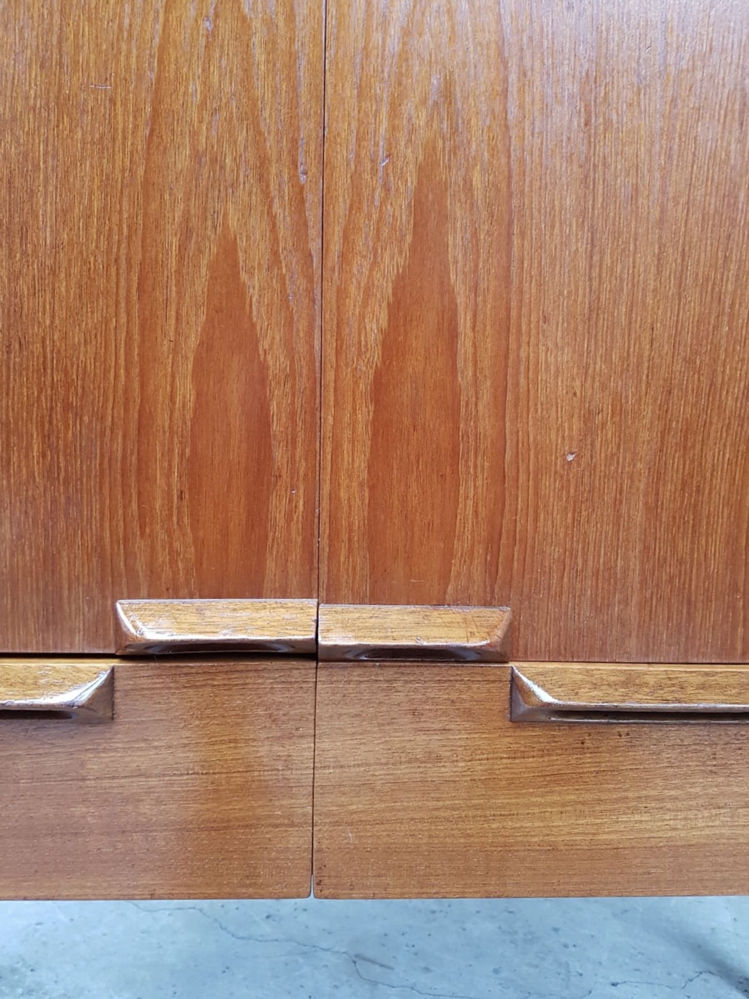 Md century Mcintosh bar cabinet