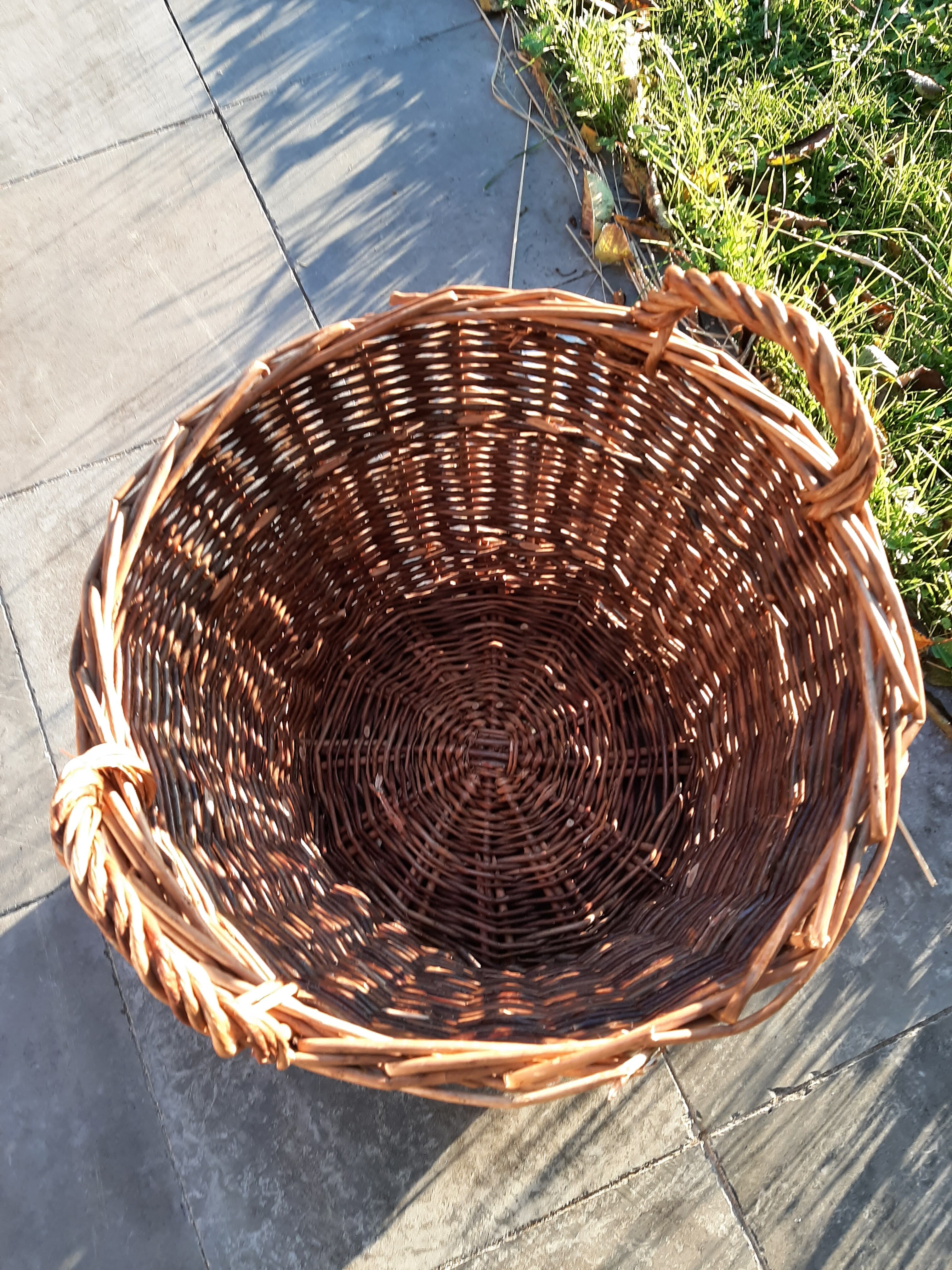 Wicker basket