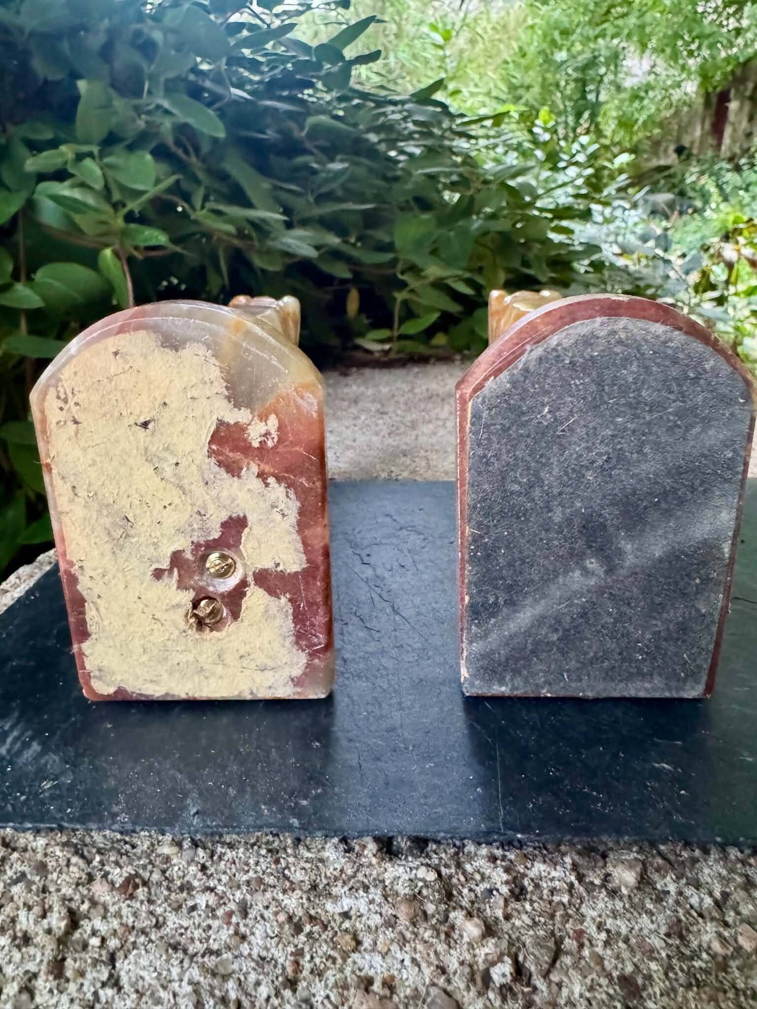 Pair of onyx horse bookends from the 1960s, vintage Italy.