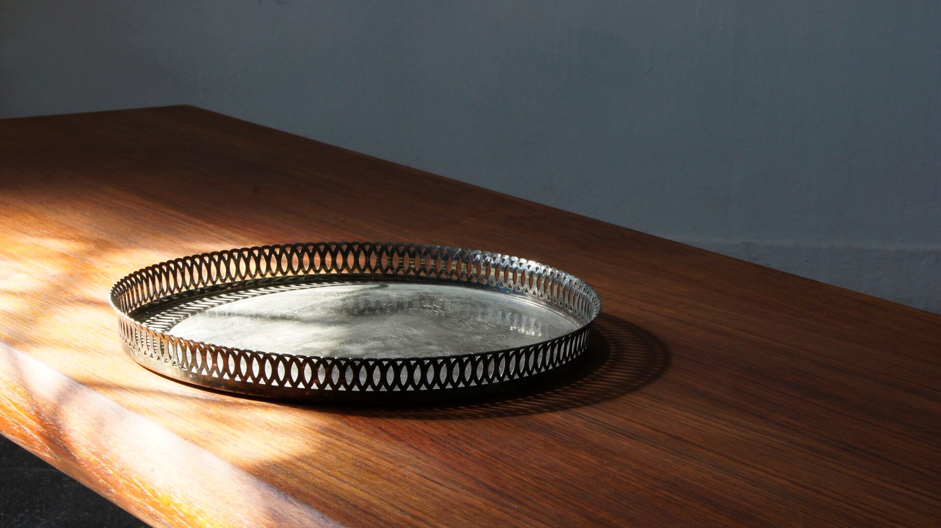 Plateau vintage suédois plaqué argent