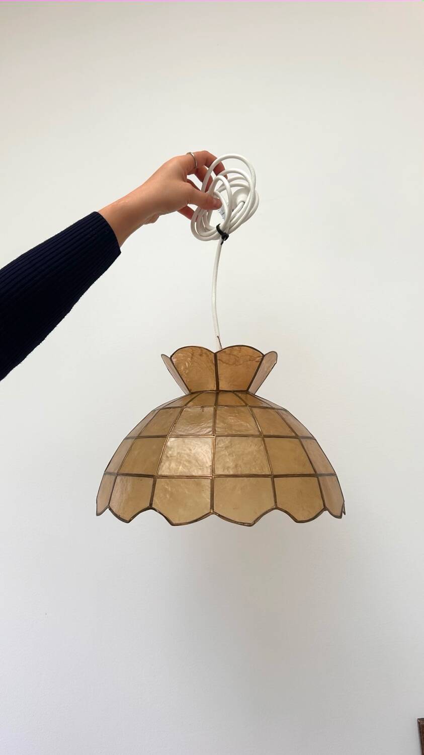 Gold mother-of-pearl pendant