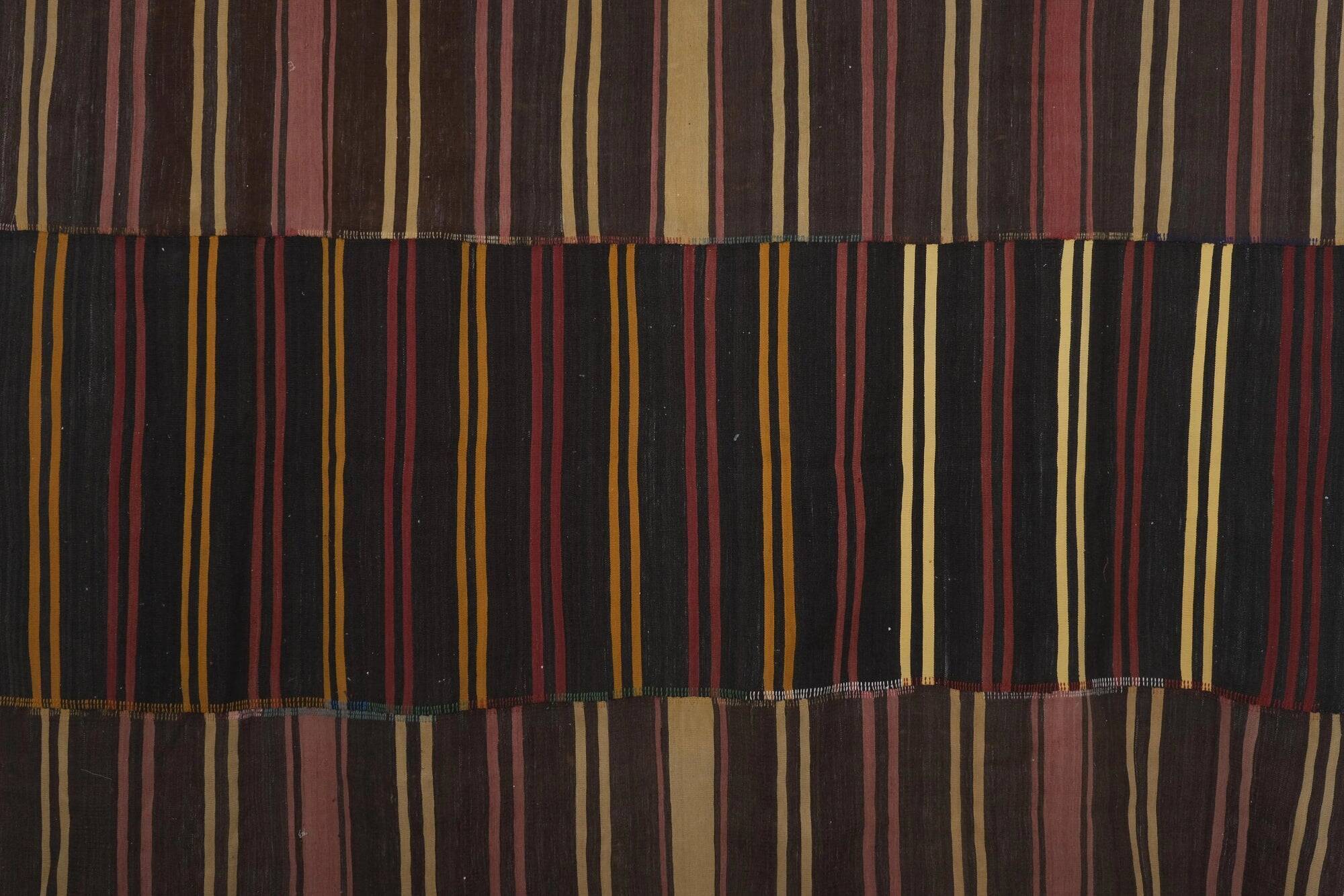 Vintage Turkish kilim, handwoven, 305x340 cm.