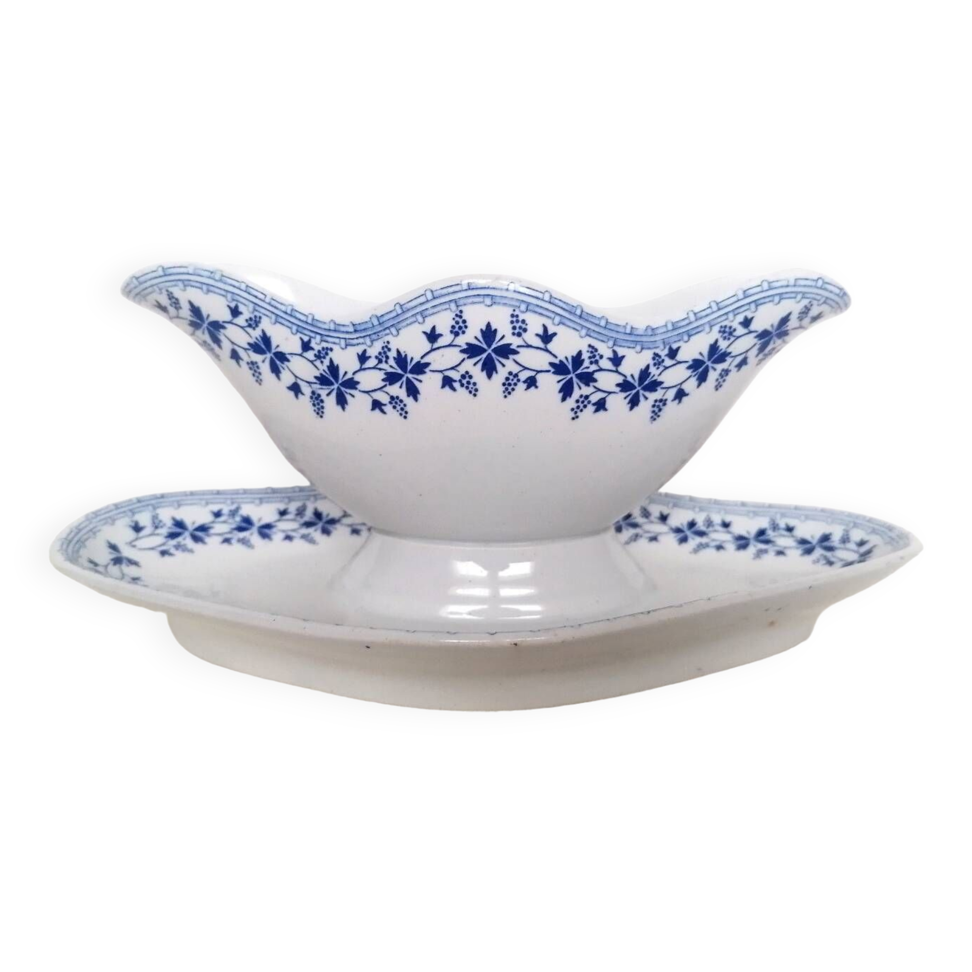 Cornflower iron gravy boat Saint Amand