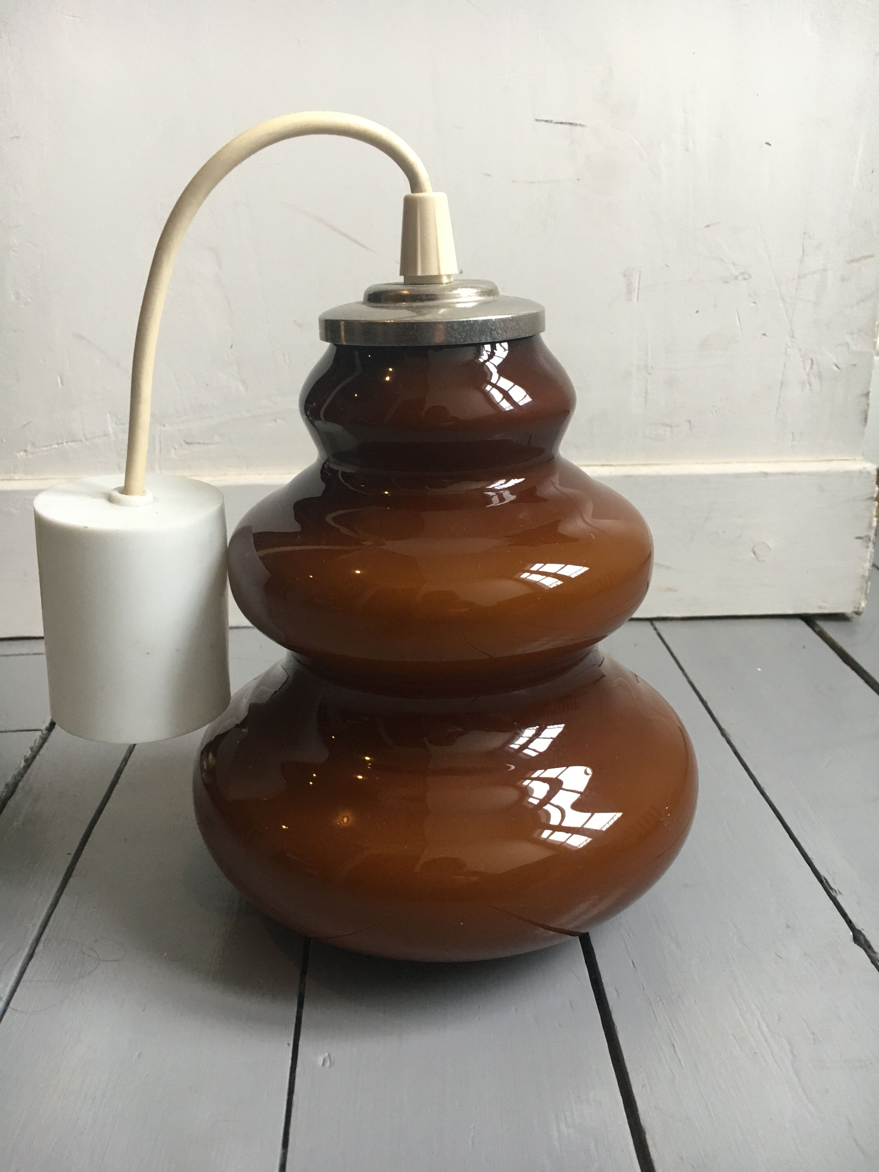 Vintage opaline suspension