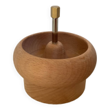 Rotating wooden ring sizer