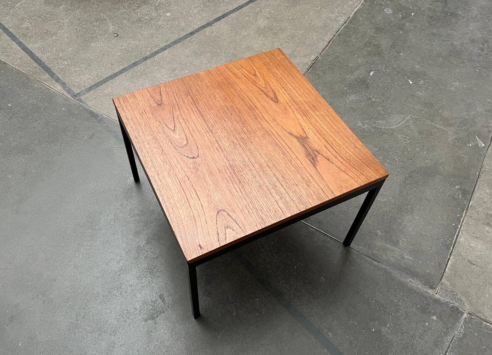 Mid-century minimalist teak side table by Florence Knoll for Knoll International, 1950s.