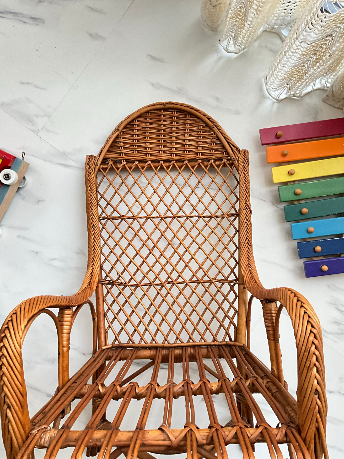 Fauteuil enfant rotin dossier haut