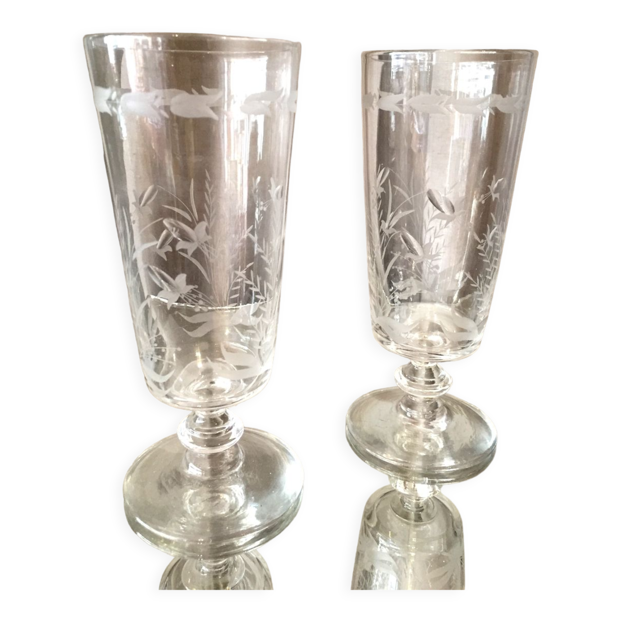 Duo de verre a cafe en verre epais a decor floral
