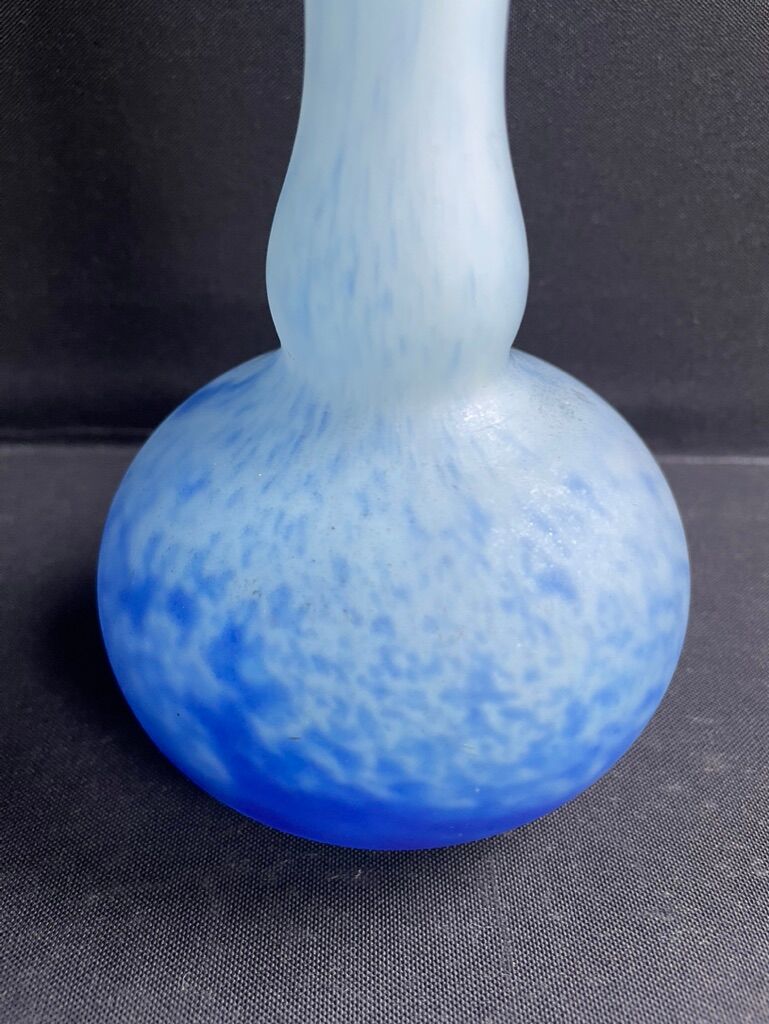 Soliflore vase – Marble glass – Daum or Delatte