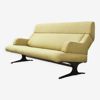 Martin Visser Sofa for 't Spectrum 1965