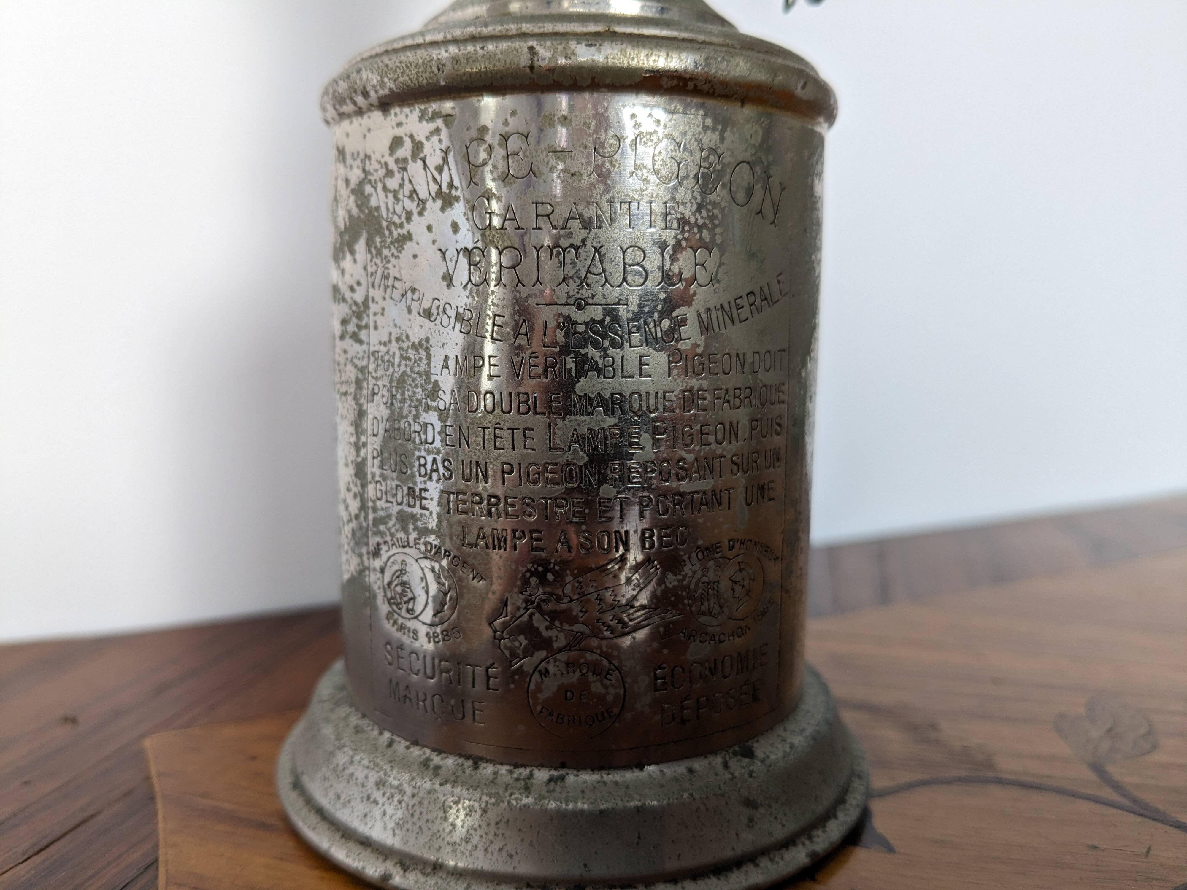 19th century Pigeon oil lamp