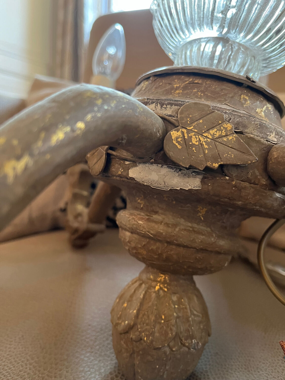 Lustre with patina, pendants and candle holders