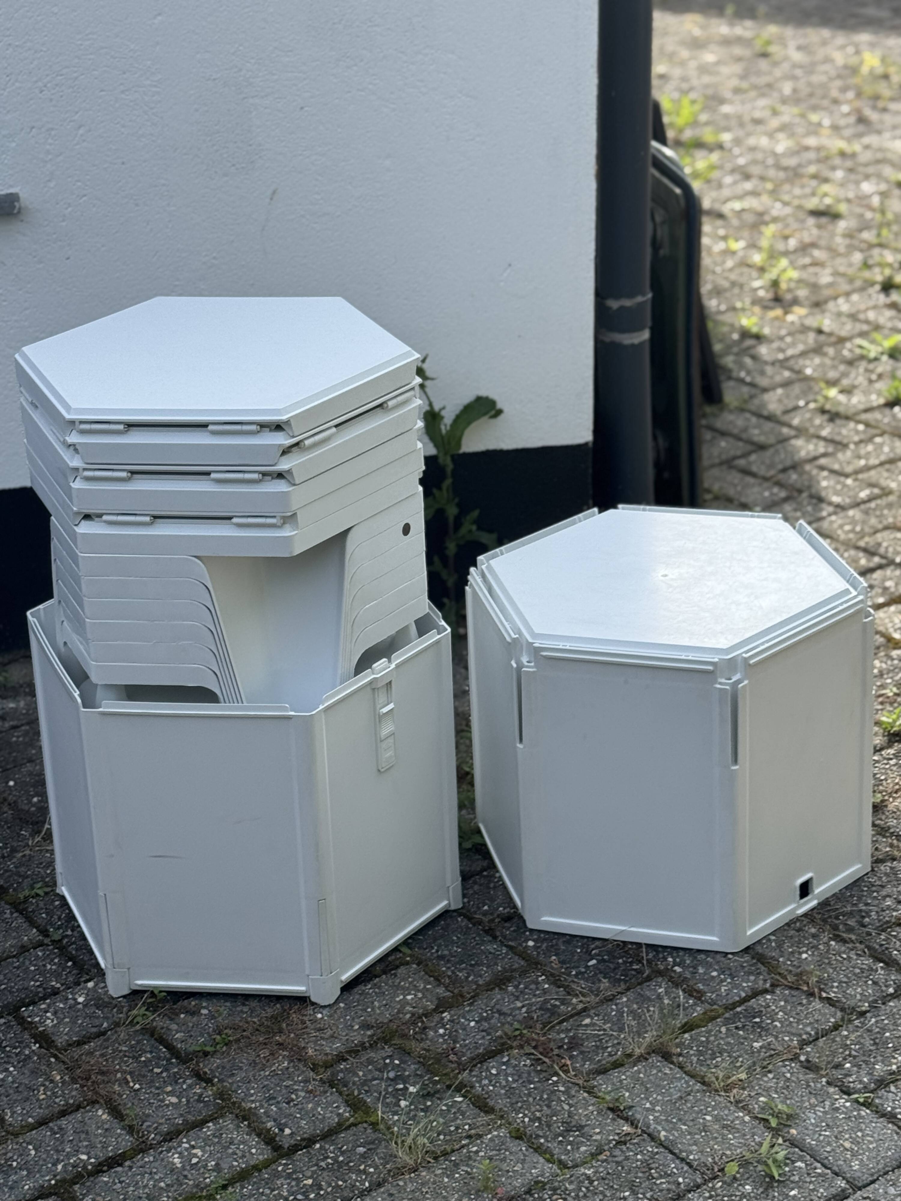 Table et chaises convertibles Jasp Hexagon par Mensa