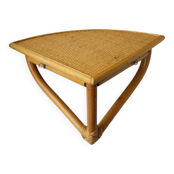 Etagère d'angle en rotin
