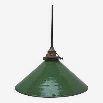 Enameled sheet metal cone pendant light