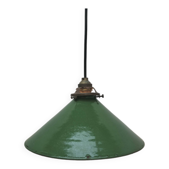 Enameled sheet metal cone pendant light