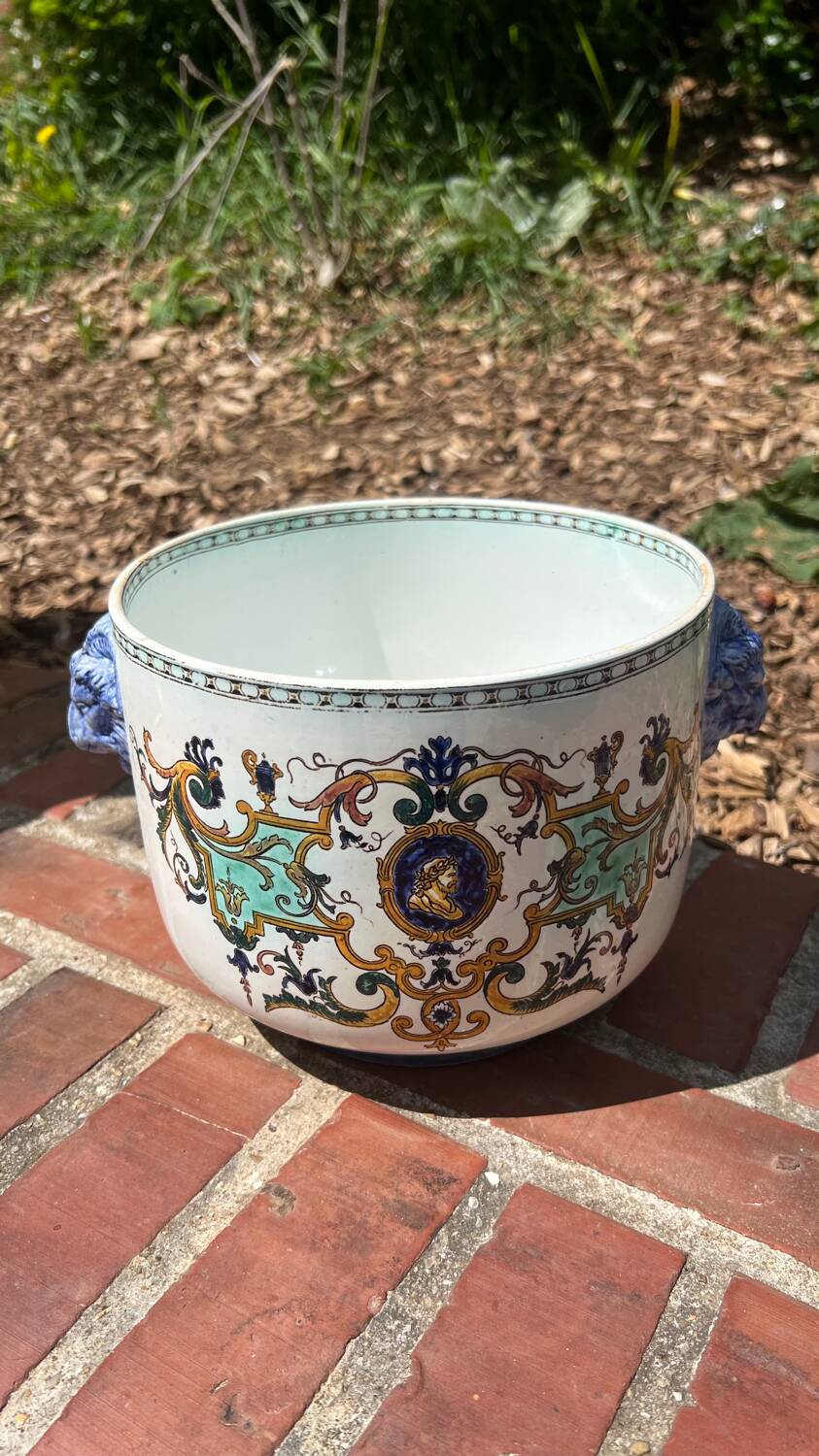 Gien - old flowerpot - iron earth