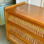 Scandinavian chest of drawers in oak and rattan from the 50s/60s.