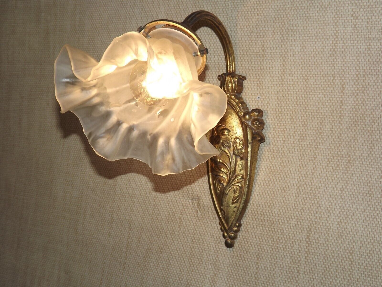 French art nouveau bronze wall light white frilled patterned glass shade 4213