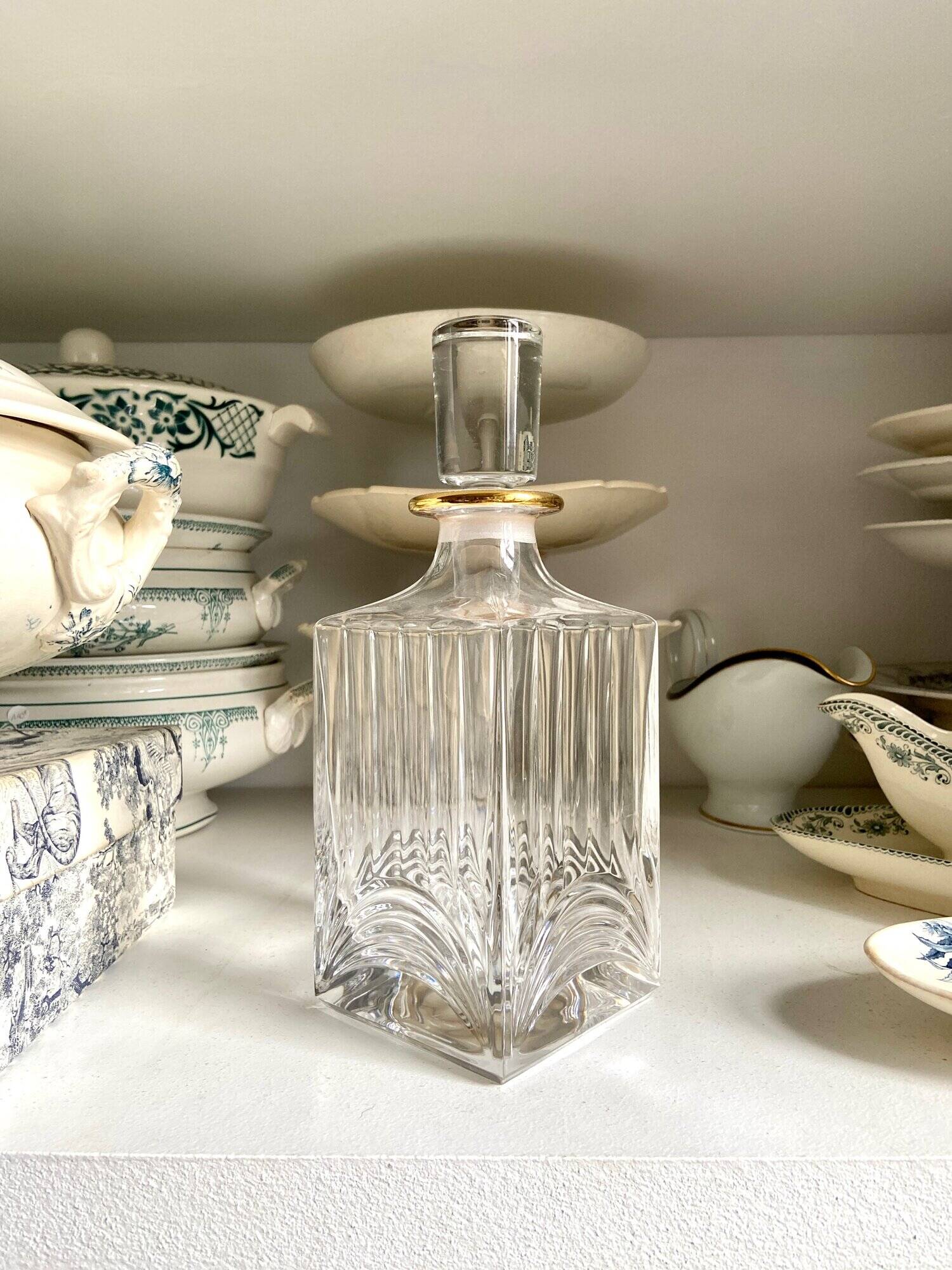 Chiseled crystal whiskey decanter