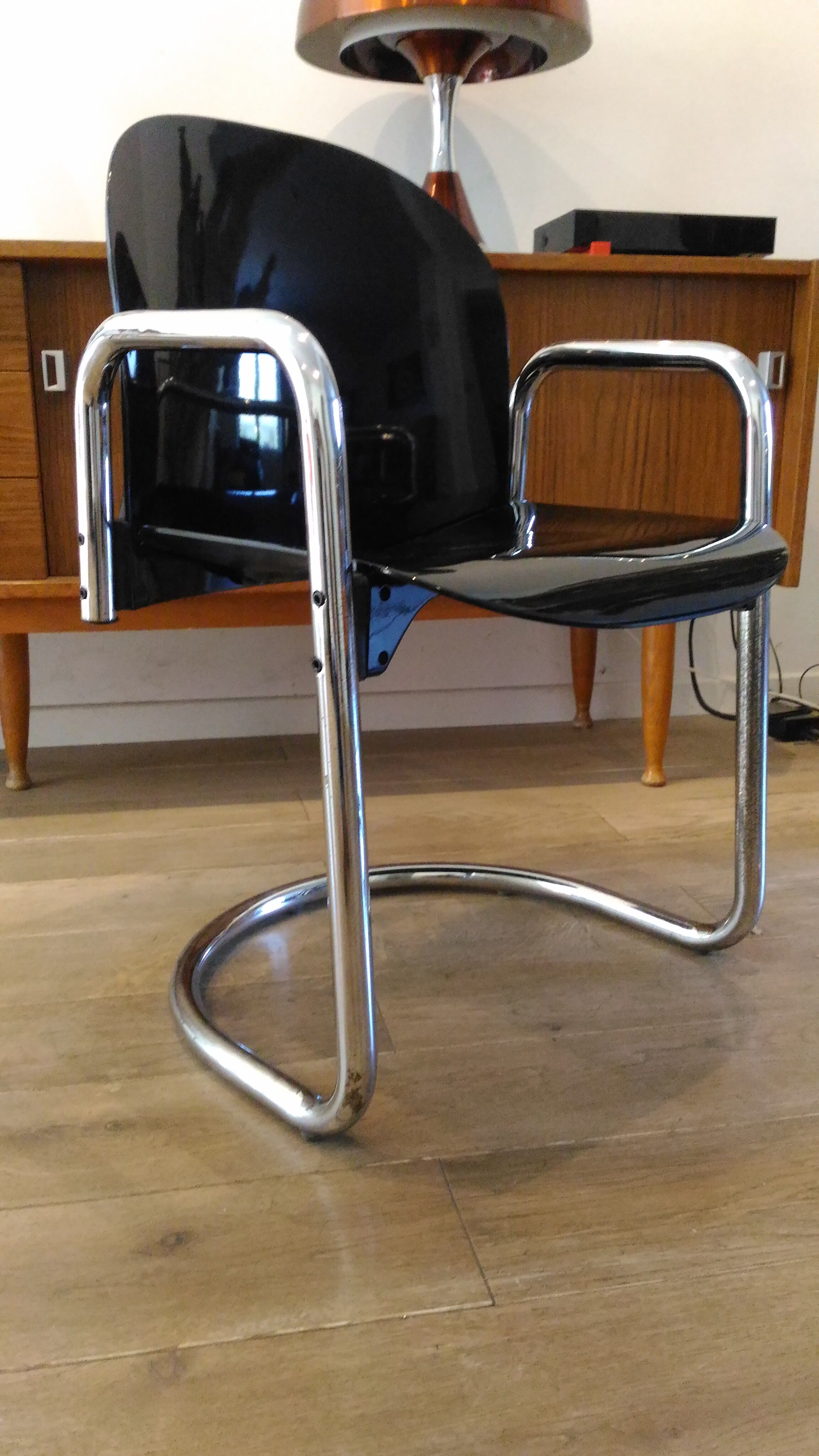 Pair of chairs "Dialogo" by Afra and Tobia Scarpa for BB ITALIA 1970