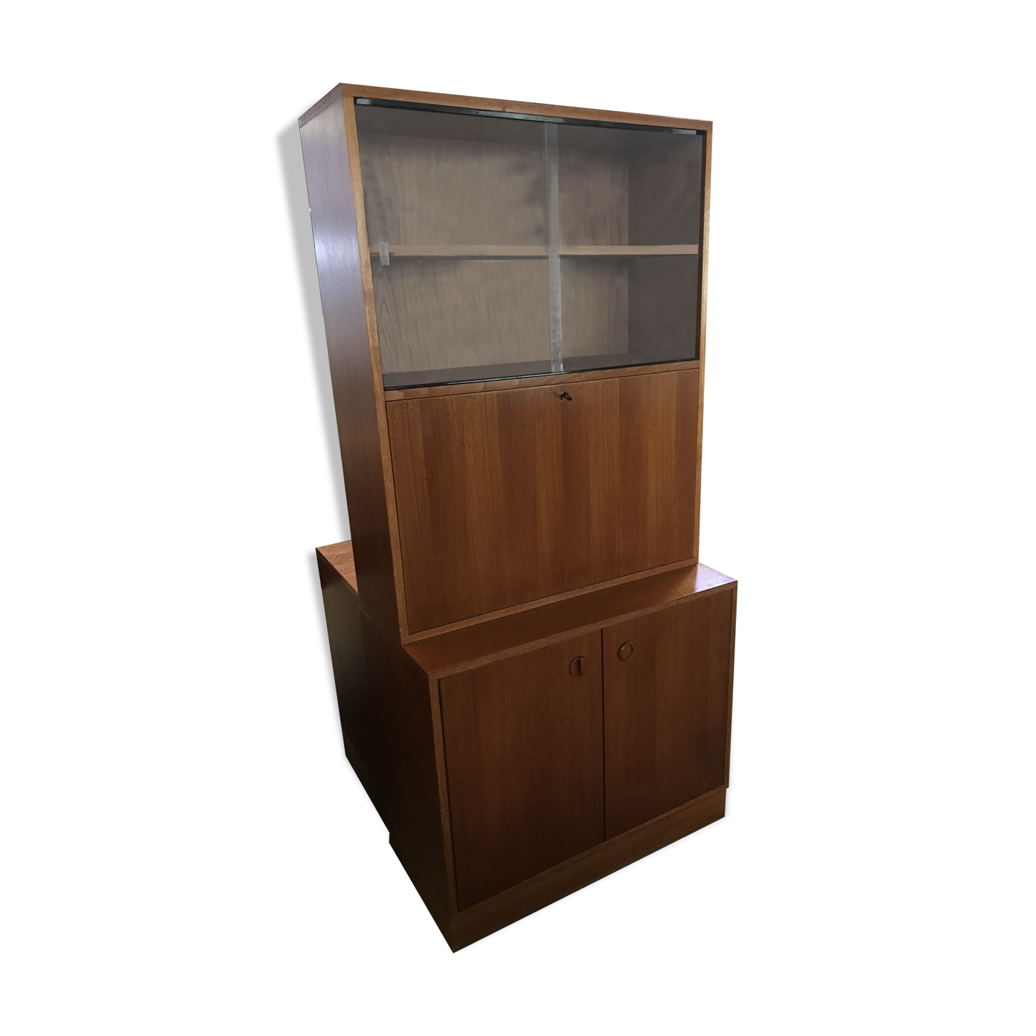 Scandinavian secretary