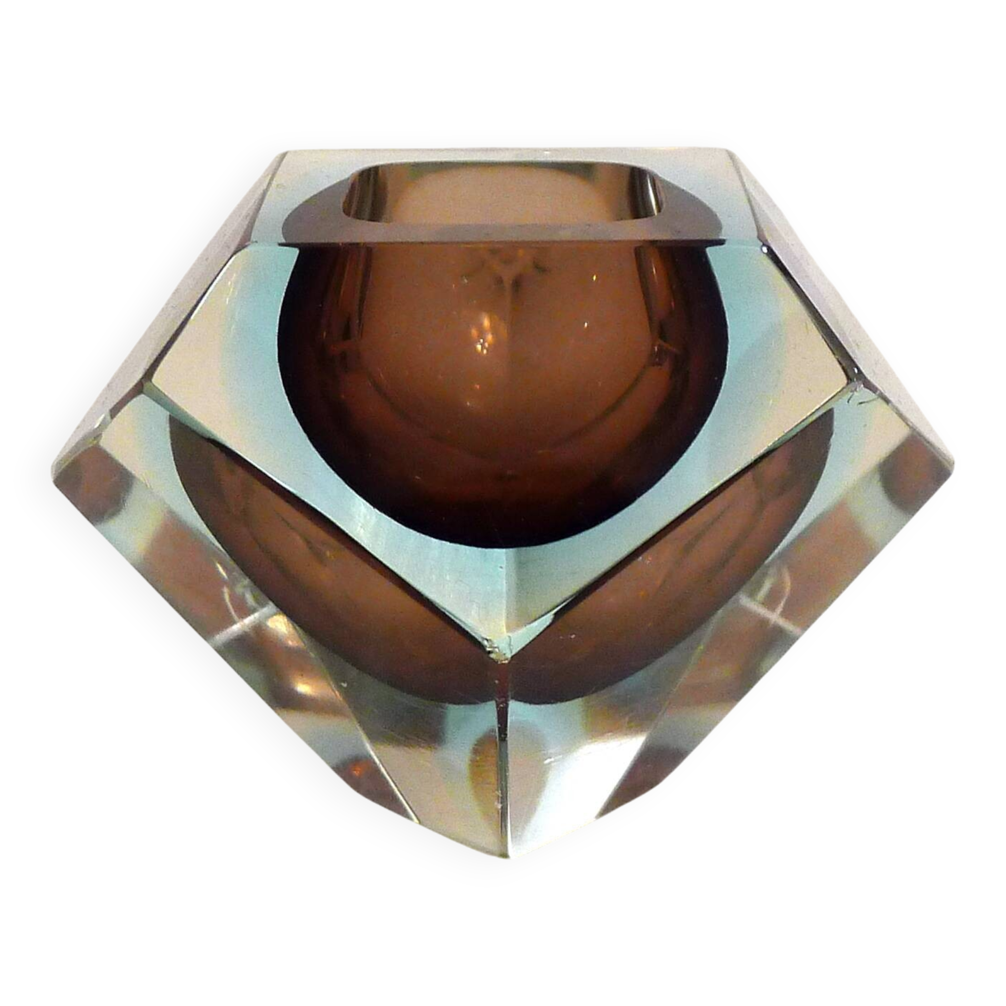 Sommerso faceted ashtray and pocket tray, made of Murano glass.