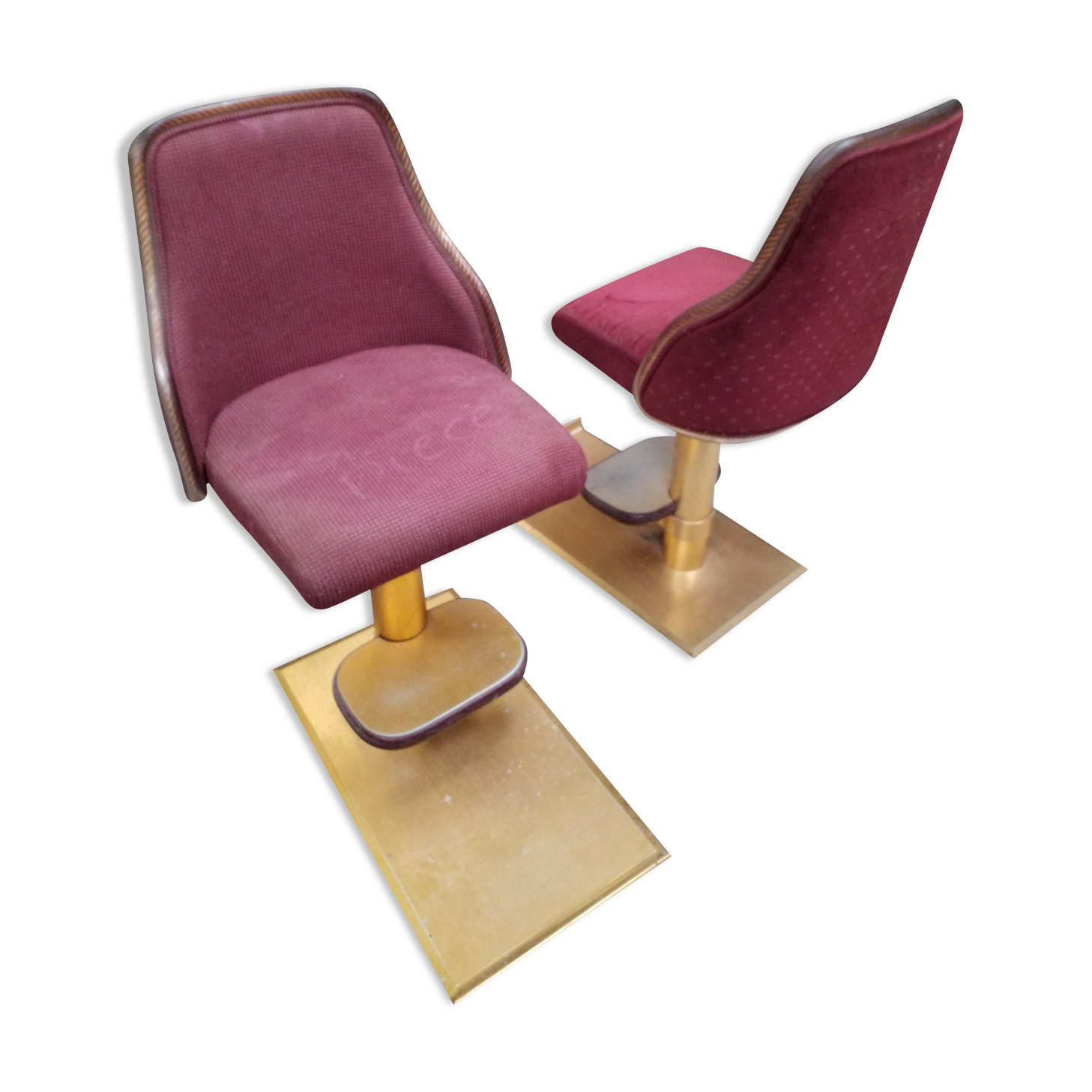 Deux fauteuils de machine à sous