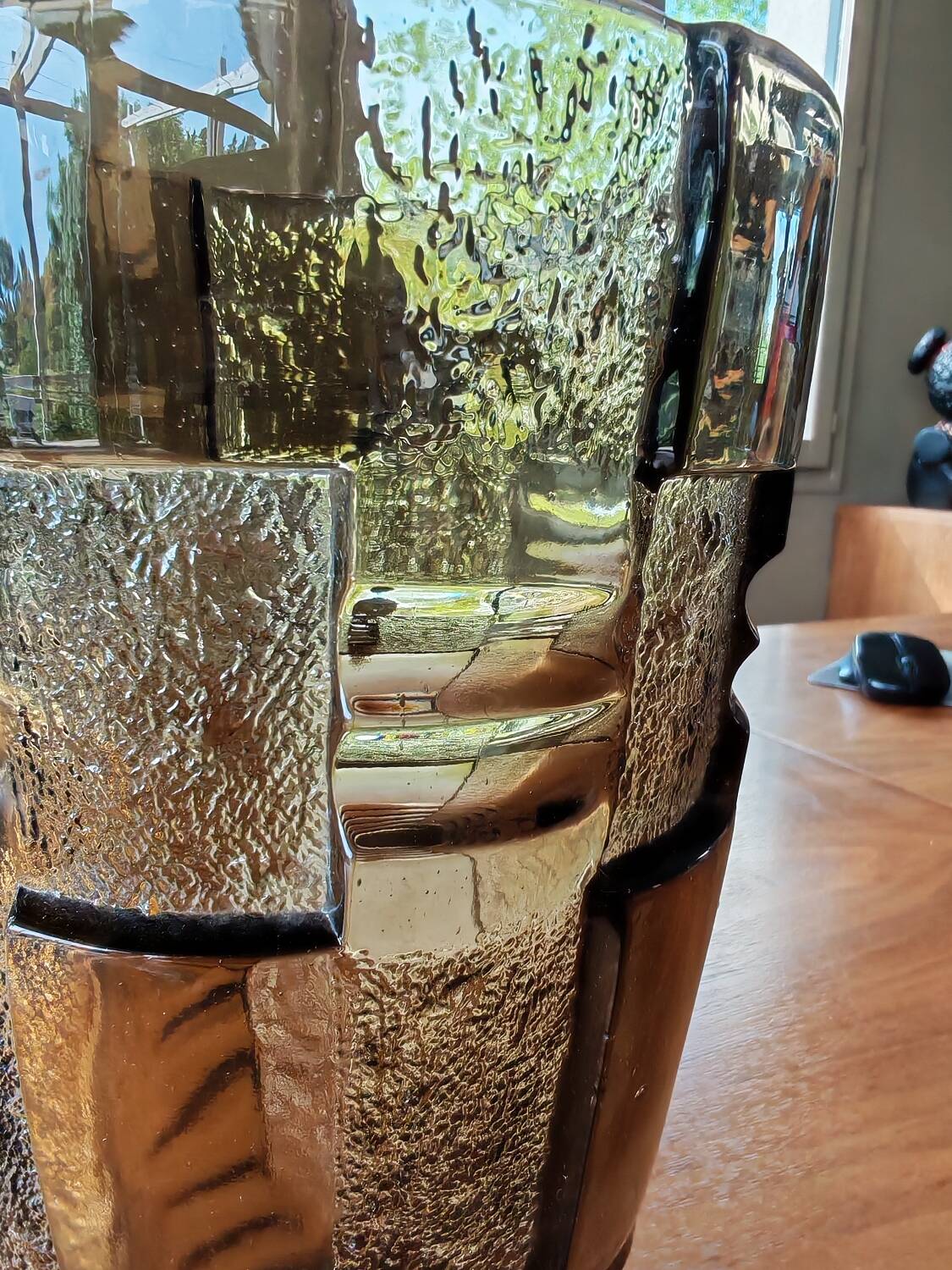 Art Deco vase in brown glass