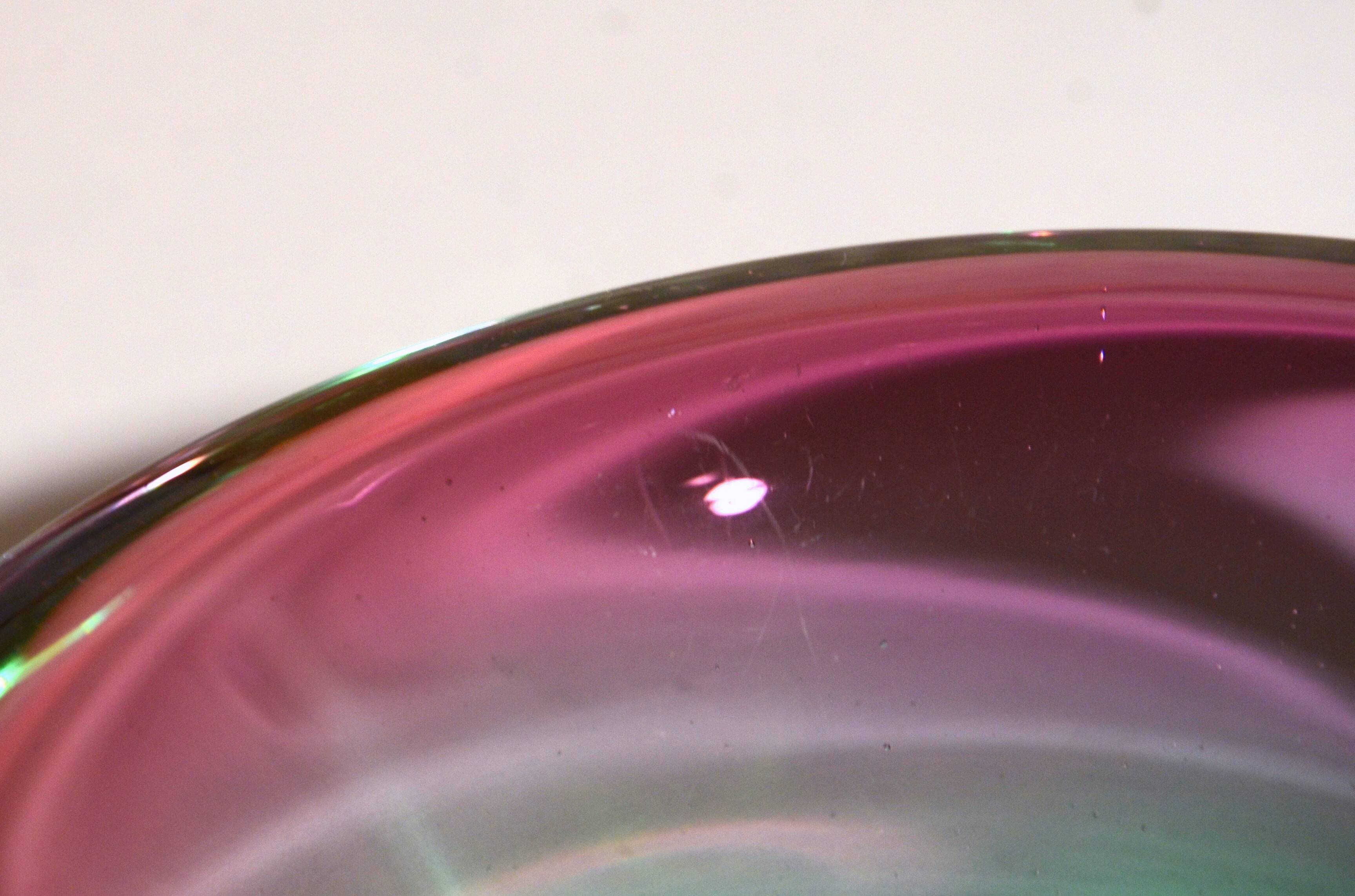 Ashtray with a green and fuchsia glass pestle, Murano Sommerso, 17x6cm