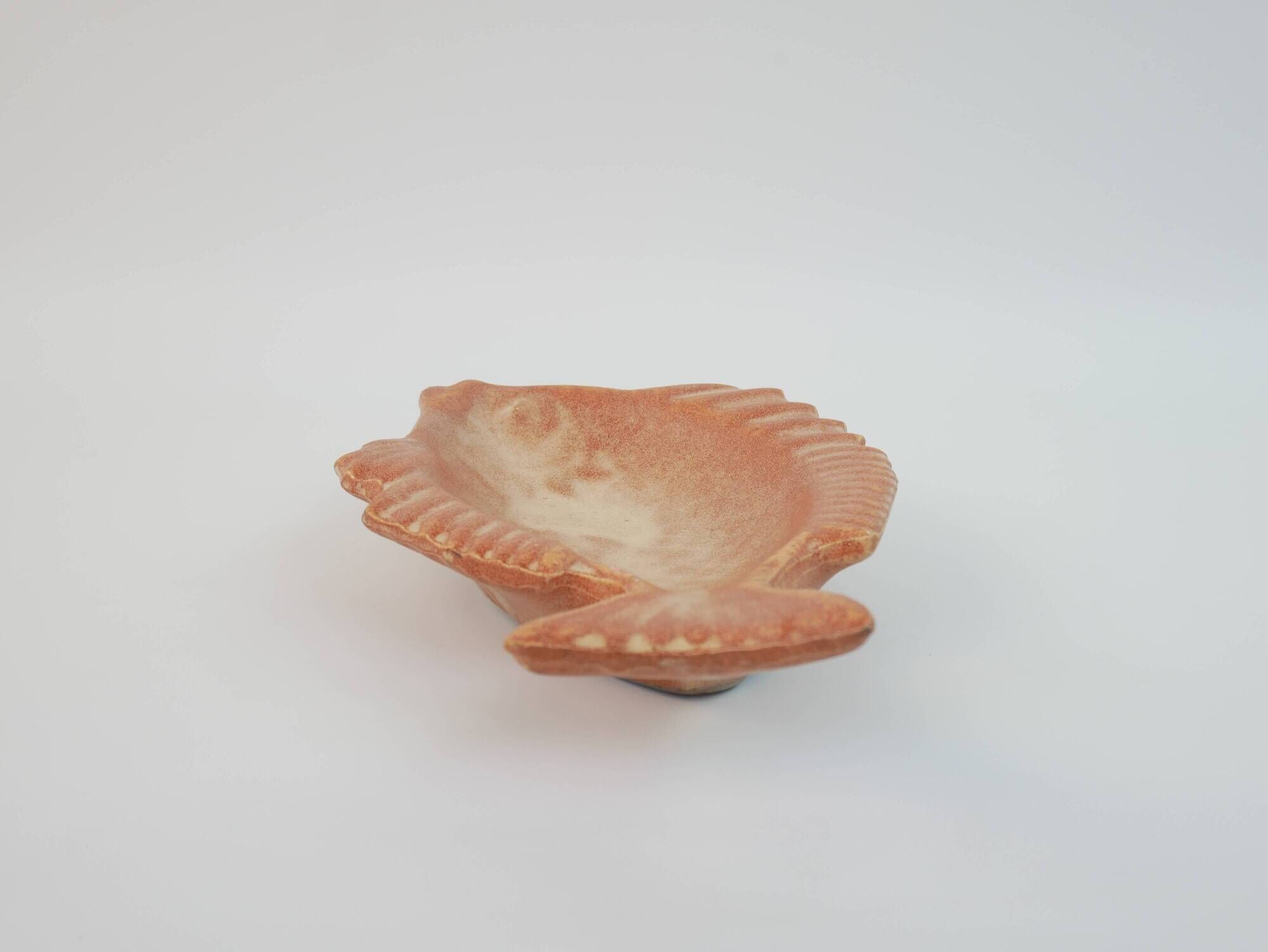 Plat poisson vintage en céramique de couleur terracotta