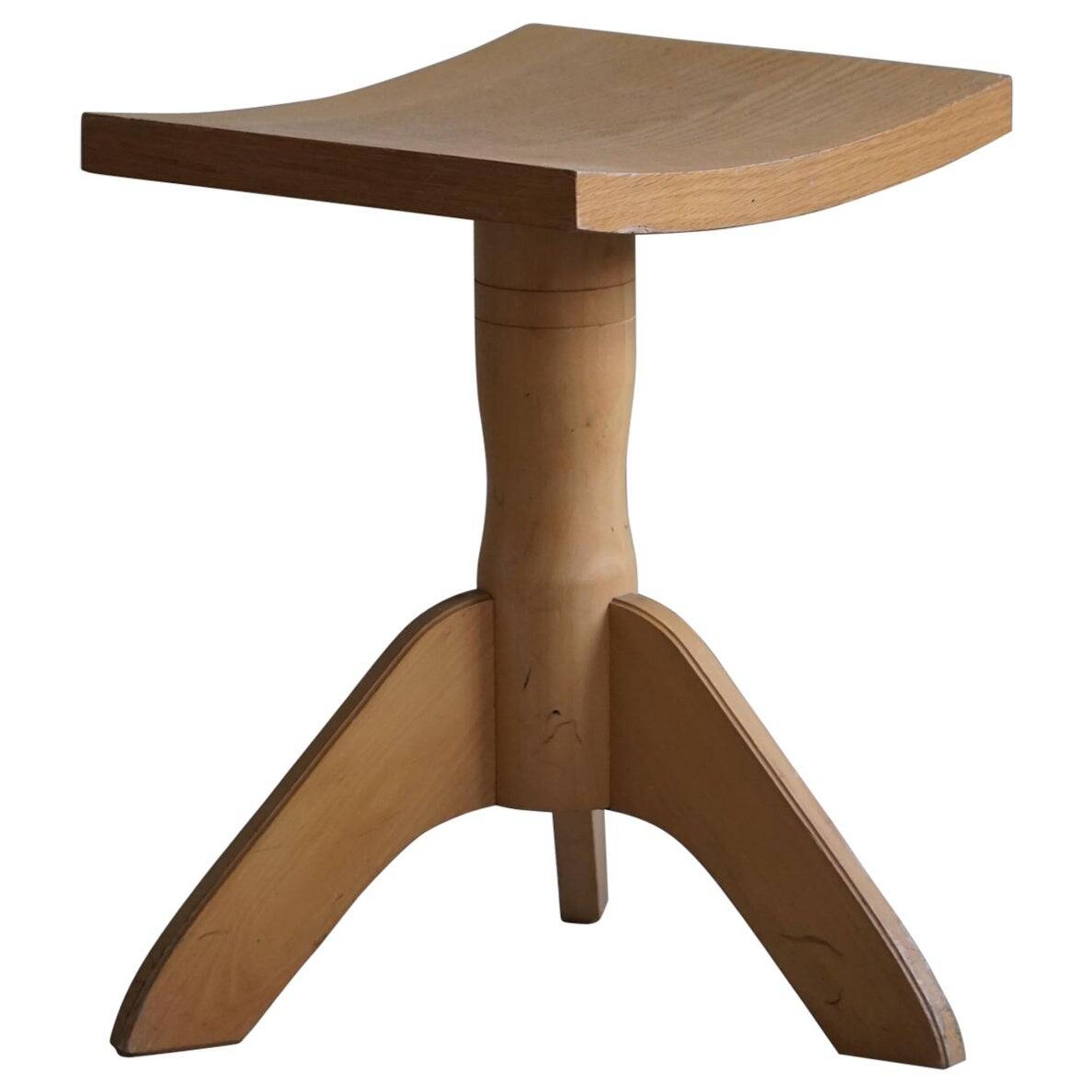 Tabouret trépied pivotant en orme, design danois du milieu du siècle, années 1970
