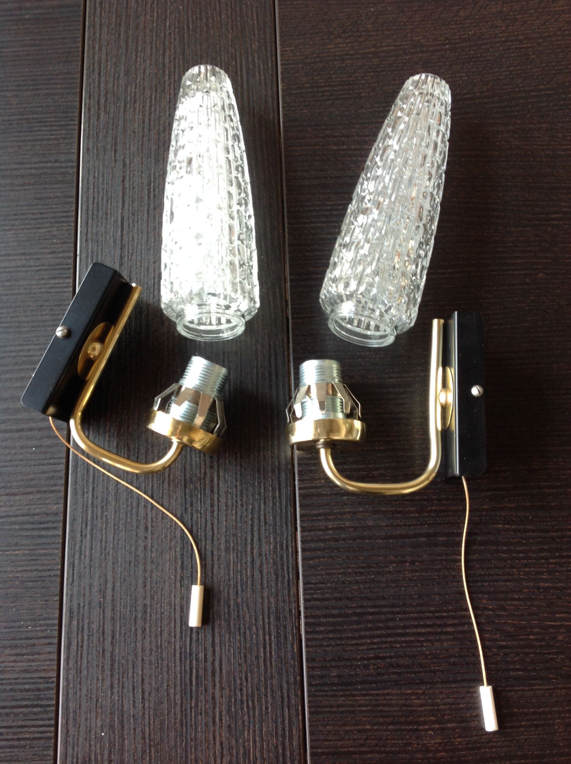 Pair of brass sconces and tulip glass 60