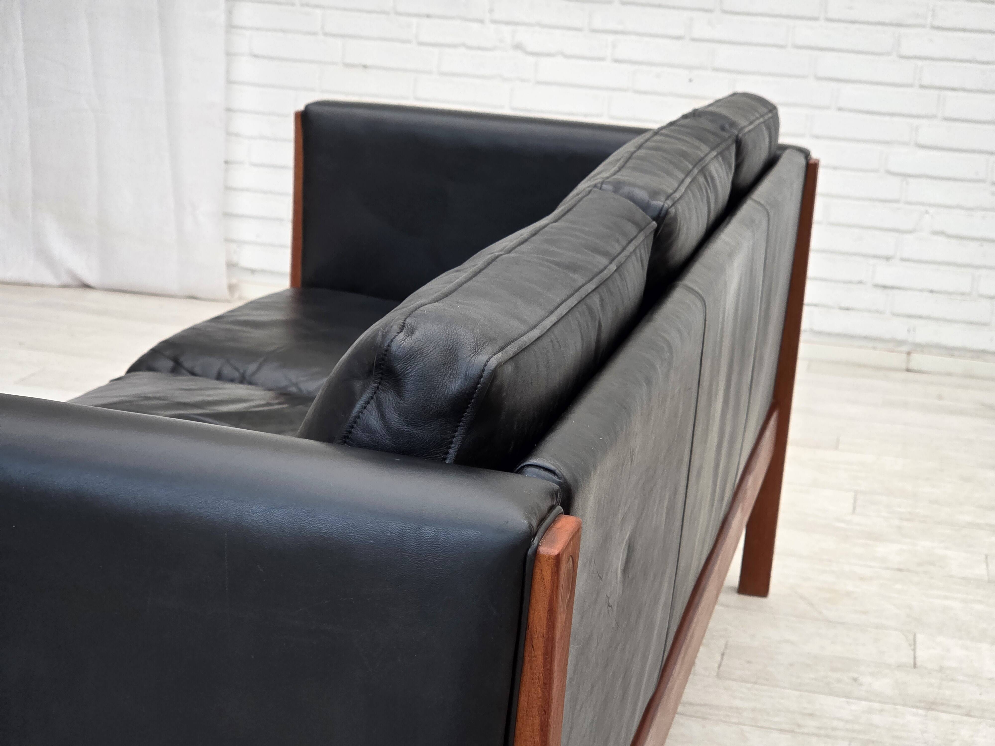 1960s, Danish design by H.J.Wegner, 3 seater sofa model CH 163.