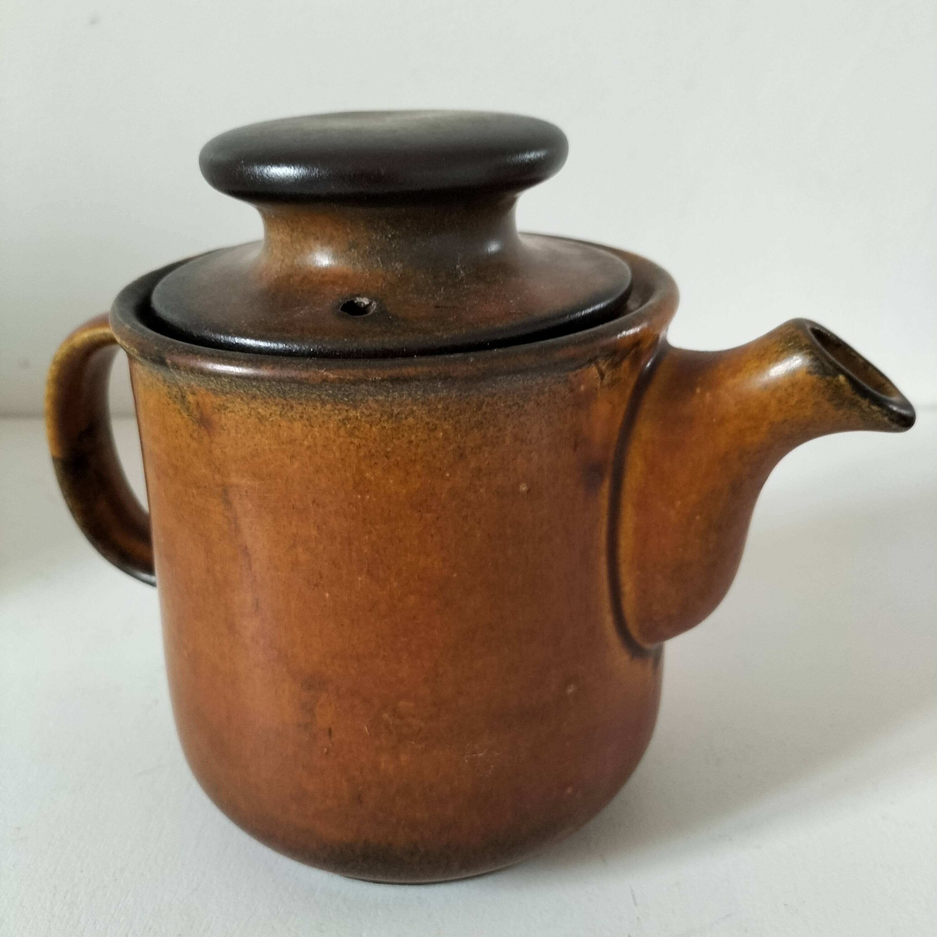 Waku feuerfest coffee maker in stoneware