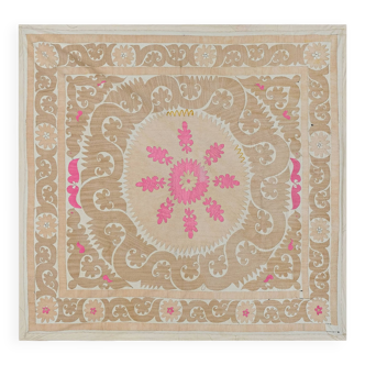 Hand knotted rug, vintage Turkish rug 135x141 cm