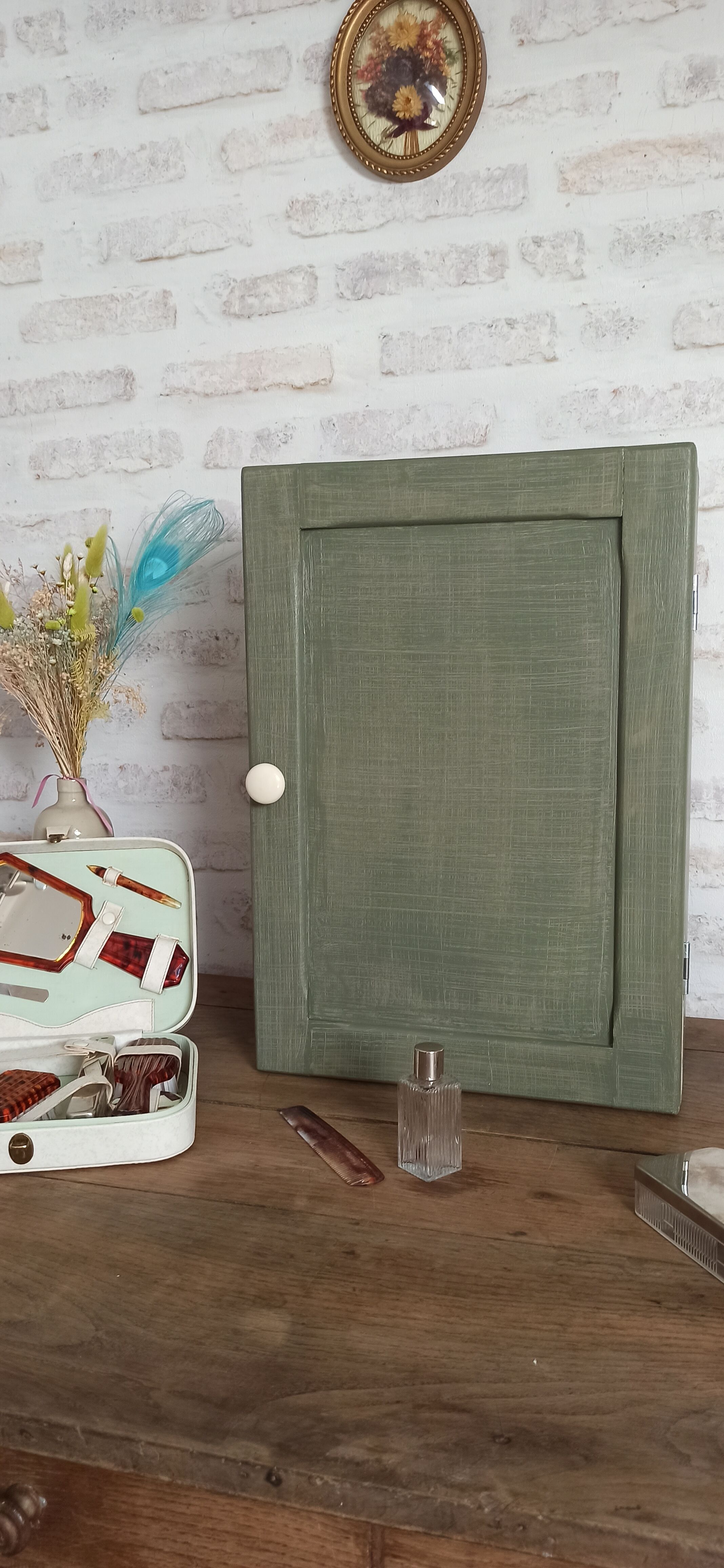 Medicine cabinet