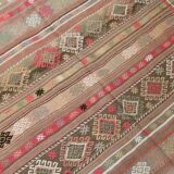 Tapis kilim ancien pastel, teintes délavées rose & vert, charme bohème,