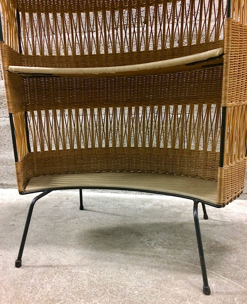 Vintage rattan counter bar
