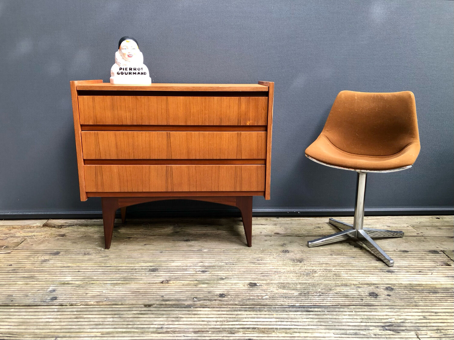 Scandinavian dresser