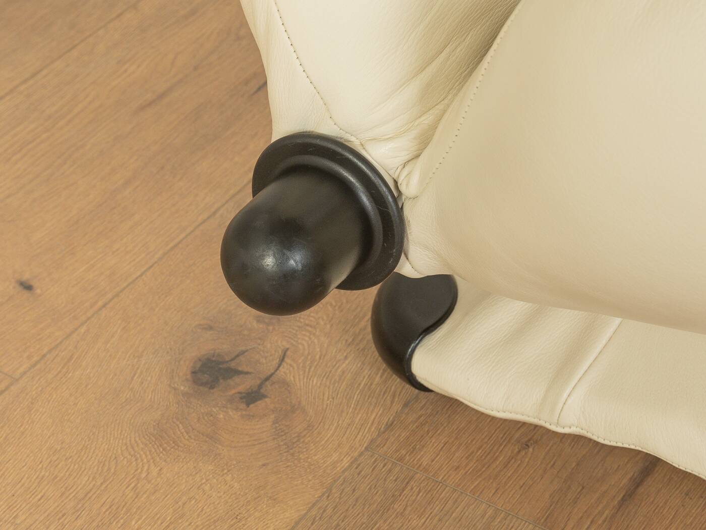 Wink armchair by Toshiyuki Kita for Cassina, 1980s