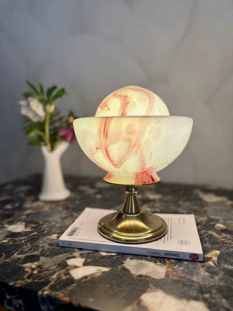 Small Art Deco lamp from the 1930s in marbled opaline.