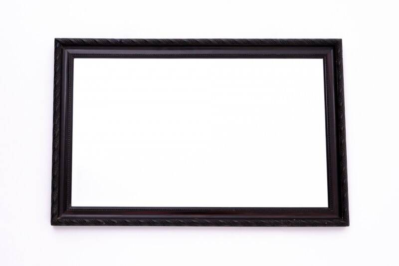 Miroir de la première moitié du XXe siècle, Europe occidentale.