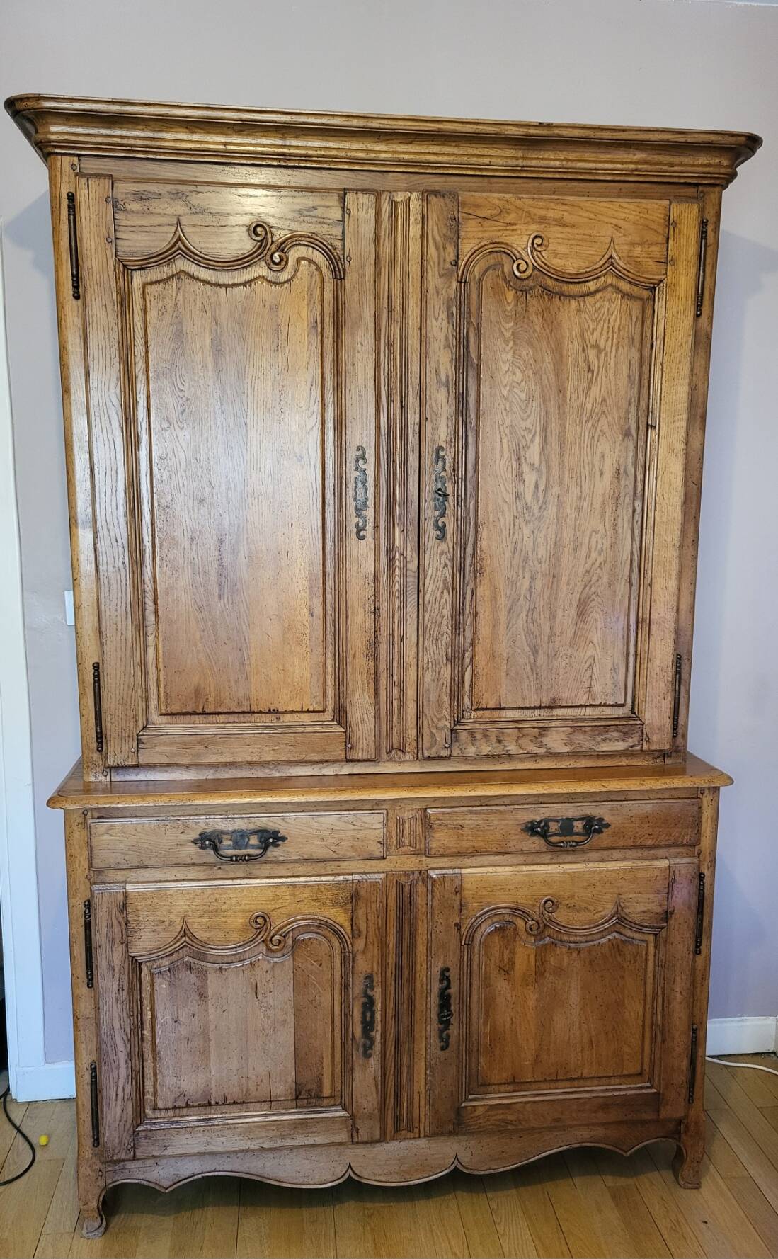 Norman buffet with 2 bodies in solid oak, manufactured by Doudard.