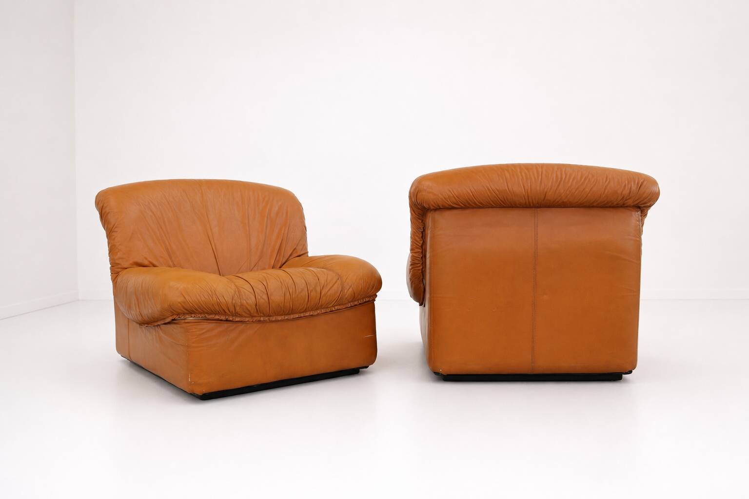 1970’s Vintage cognac leather lounge chairs ‘Giusy’ from Neoflex, Italy