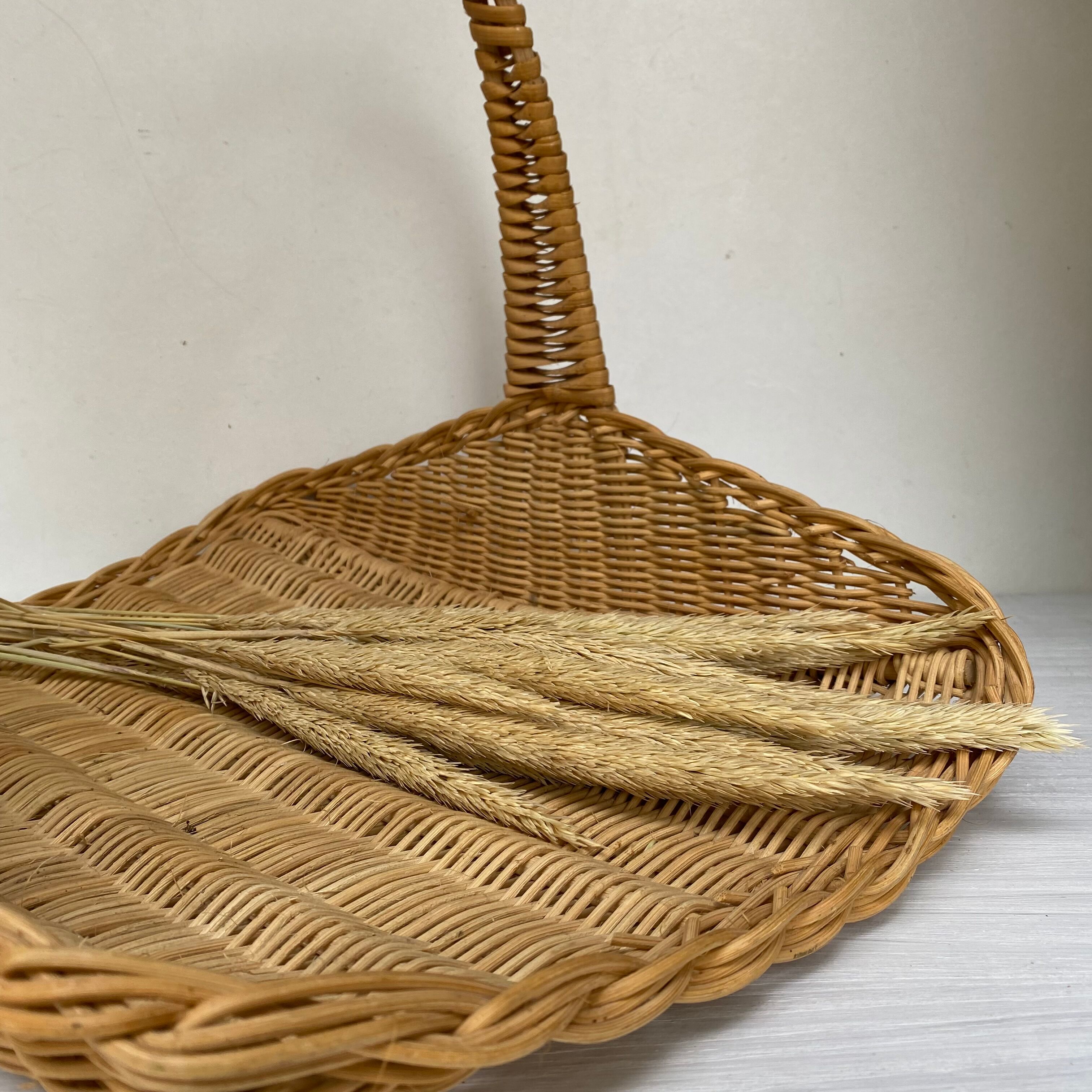 Woven rattan basket