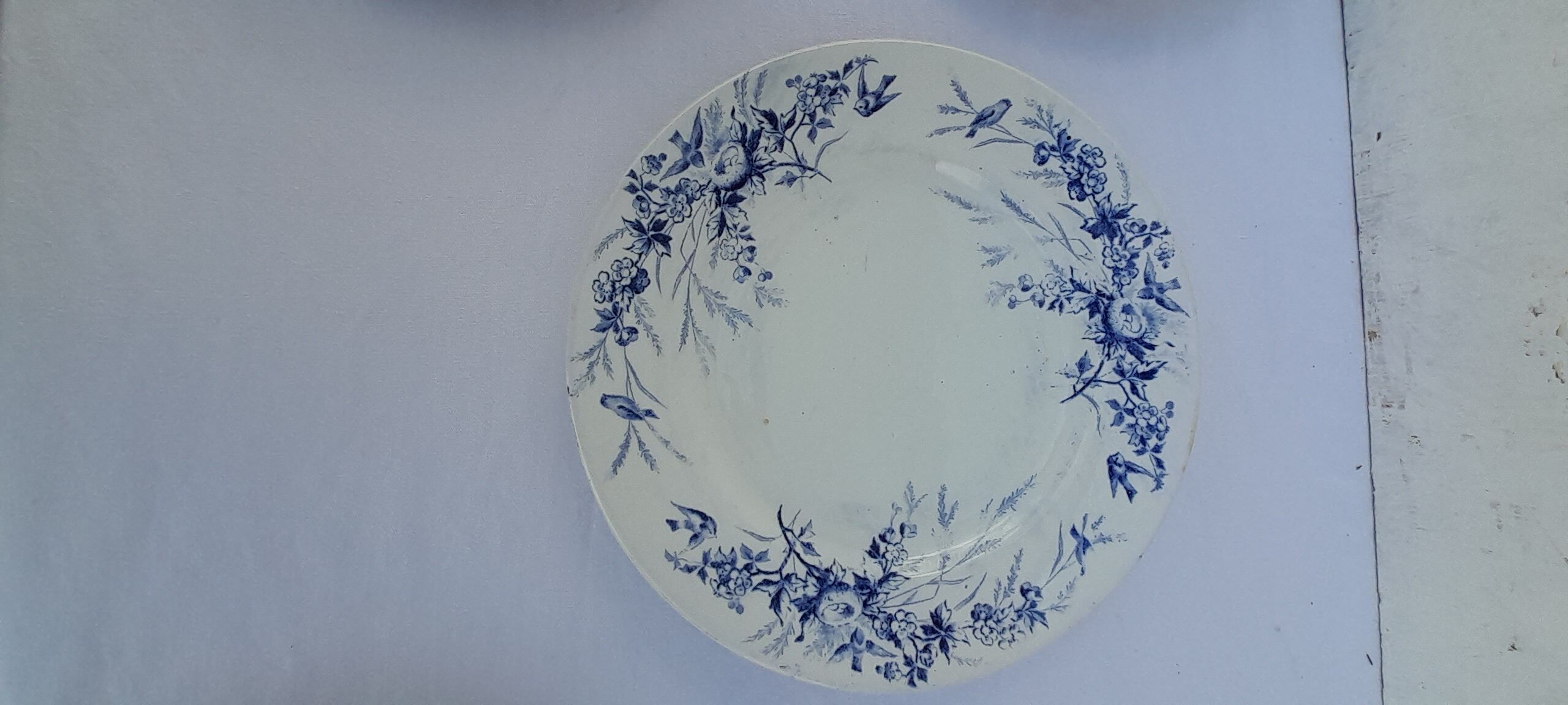 8 flat earthenware plates Creil and Montereau late nineteenth diam 23 cm