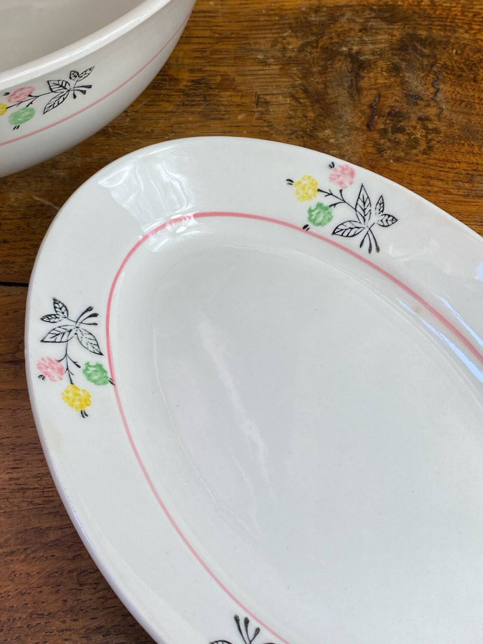 Porcelain salad bowl, Gien