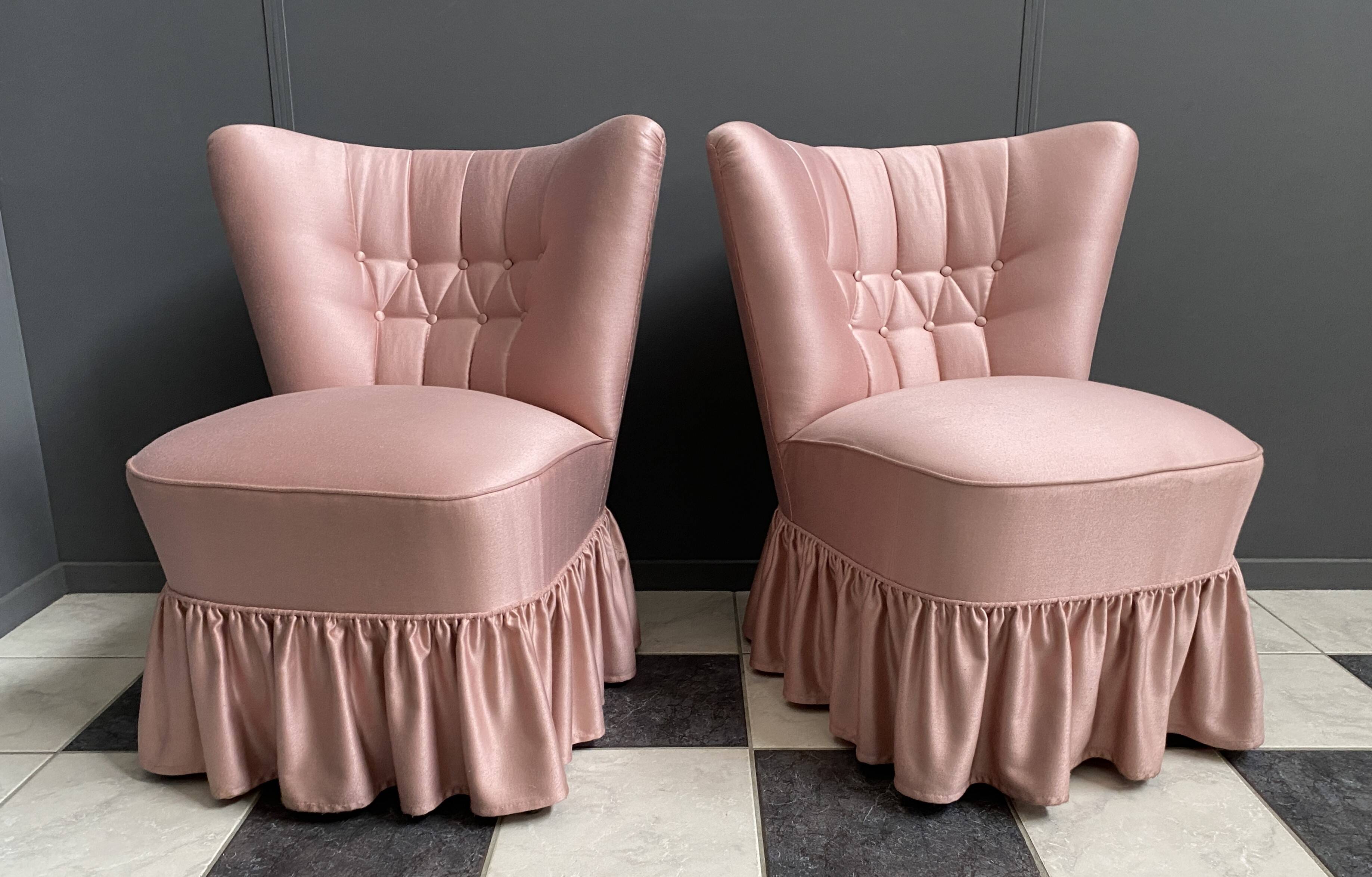 Suite de 2 chaises roses 1960