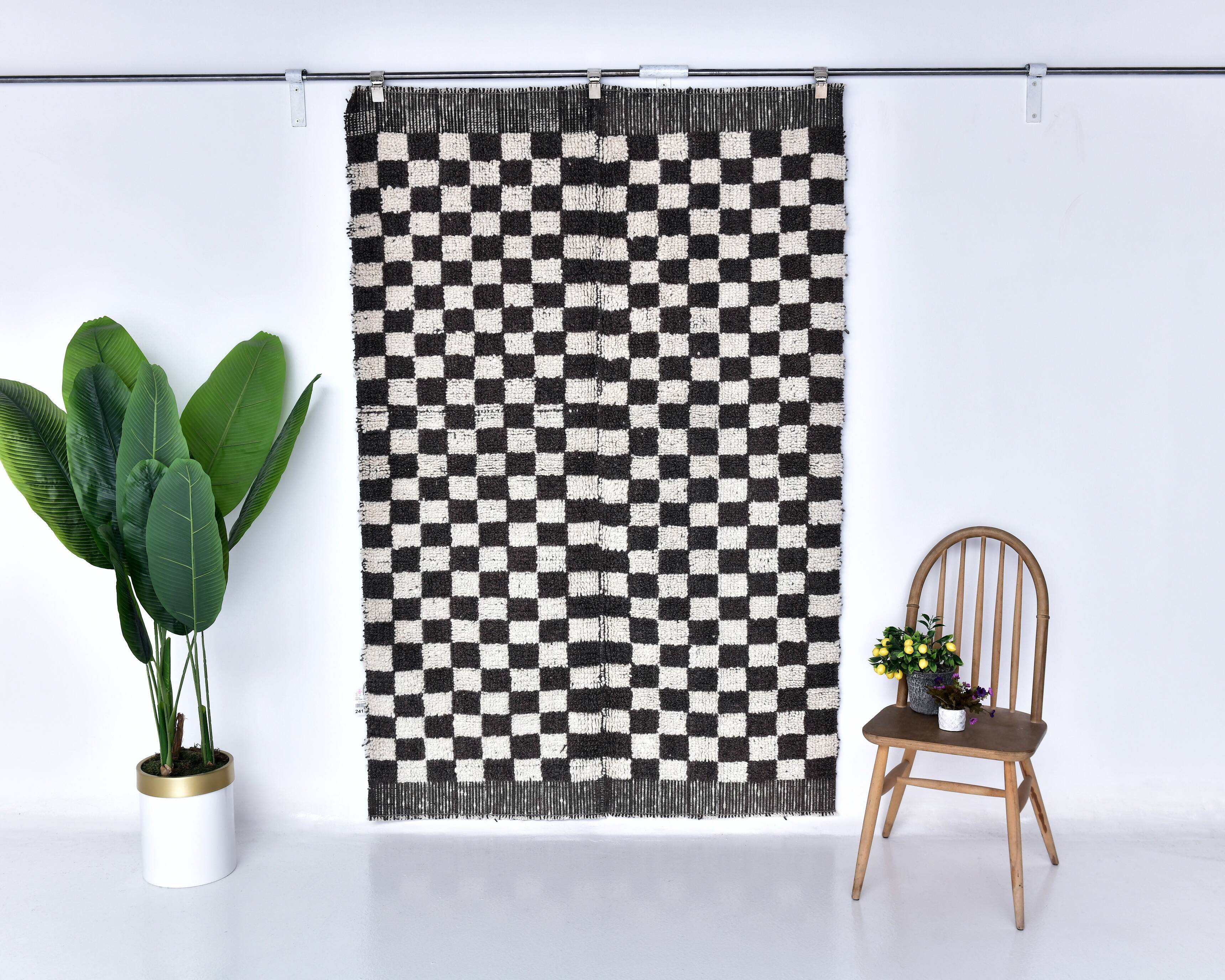 4x7 Checkered Moroccan Vintage Rug 138x208Cm SK 241966